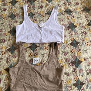 2 Cotton on cropped tank tops